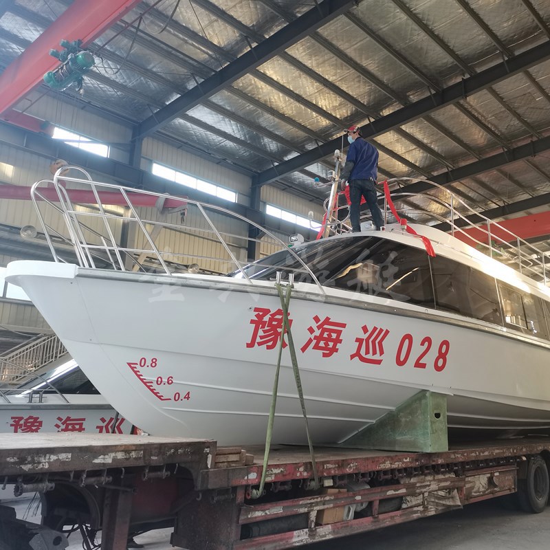 廠家供應(yīng)玻璃鋼客船，巡邏艇，交通艇，公務(wù)接待艇，觀光艇，游艇